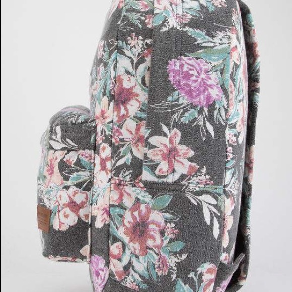 NWT Rip Curl floral backpack - Picture 6 of 8